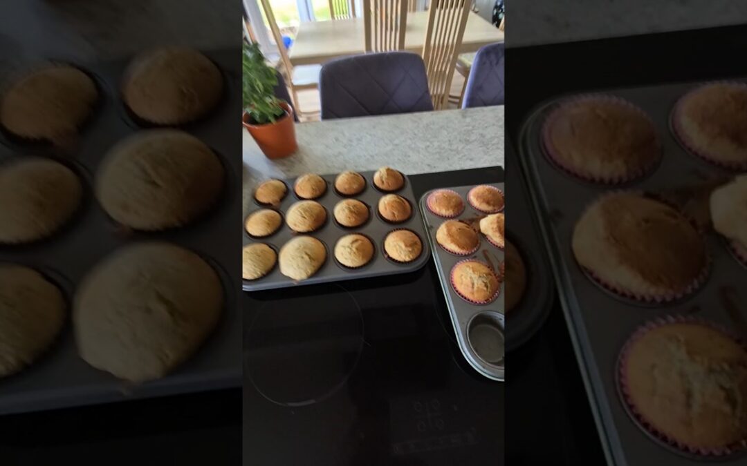 i love a juicy muffin!#mrninog75 #nino #baking #muffins #home